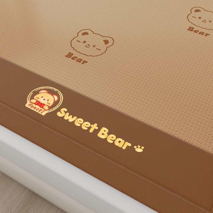 91家纺网 家纺一手货源 找家纺 梵克保罗 2026新款3D复合三明治冰藤冰丝凉席套件-甜蜜小熊 甜蜜小熊-咖色