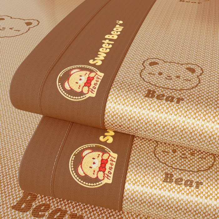 91家纺网 家纺一手货源 找家纺 梵克保罗 2026新款3D复合三明治冰藤冰丝凉席套件-甜蜜小熊 甜蜜小熊-咖色