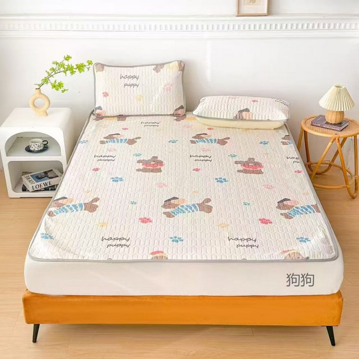 91家纺网 家纺一手货源 找家纺 梵克保罗 2026新款凉感丝乳胶凉席印花三件套绑带款乳胶条席床单 狗狗