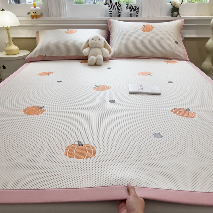 91家纺网 家纺一手货源 找家纺 （总）倾慕家纺 2026新款PE时尚风豆豆凉席卡通系列--床席款