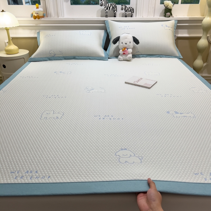 91家纺网 家纺一手货源 找家纺 （总）倾慕家纺 2026新款PE时尚风豆豆凉席卡通系列--床席款