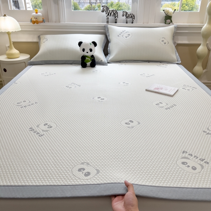 倾慕家纺 2026新款PE时尚风豆豆凉席卡通系列--床席款 经典熊猫床席款