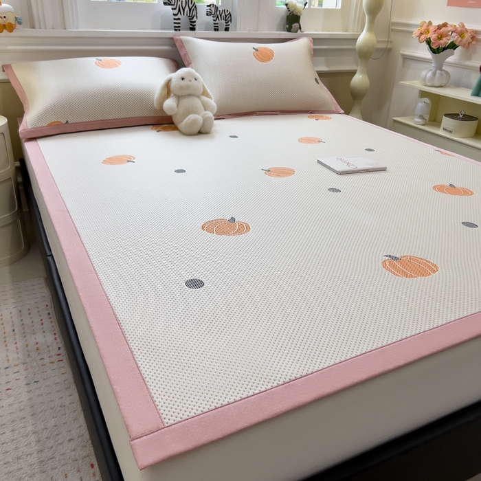 91家纺网 家纺一手货源 找家纺 倾慕家纺 2026新款PE时尚风豆豆凉席卡通系列--床席款 南瓜桔床席款