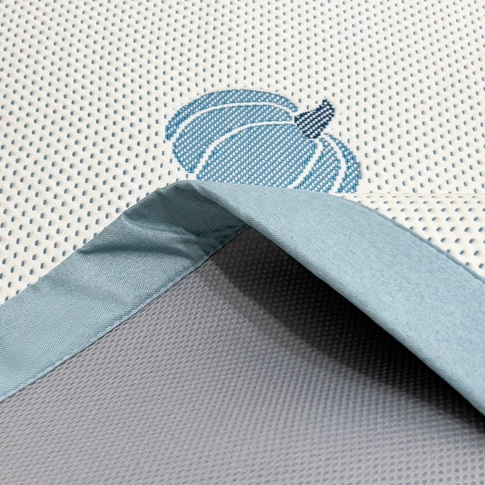 91家纺网 家纺一手货源 找家纺 倾慕家纺 2026新款PE时尚风豆豆凉席卡通系列--床席款 南瓜蓝床席款