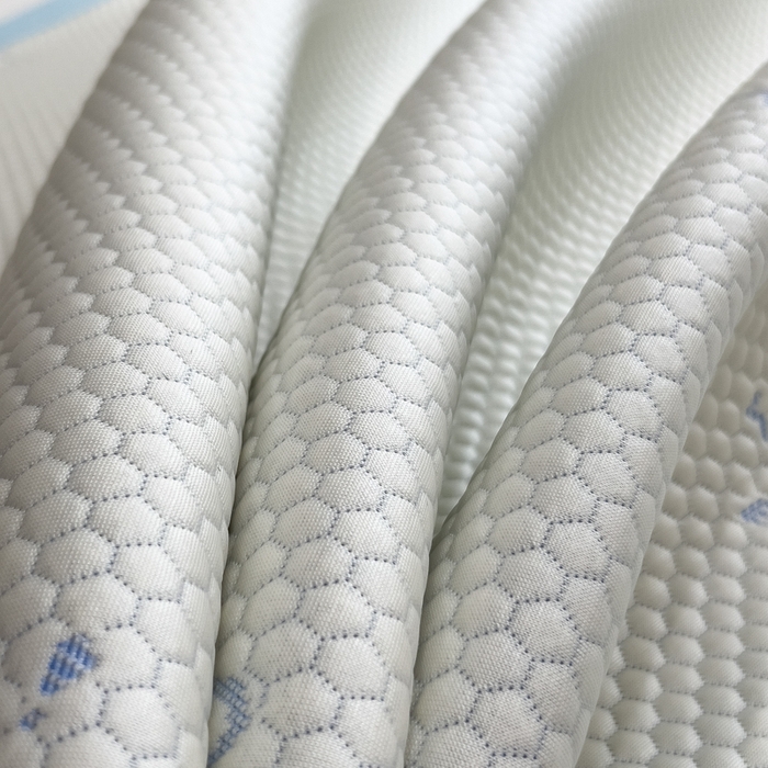 91家纺网 家纺一手货源 找家纺 倾慕家纺 2026新款PE时尚风豆豆凉席卡通系列--床席款 时尚小猫床席款