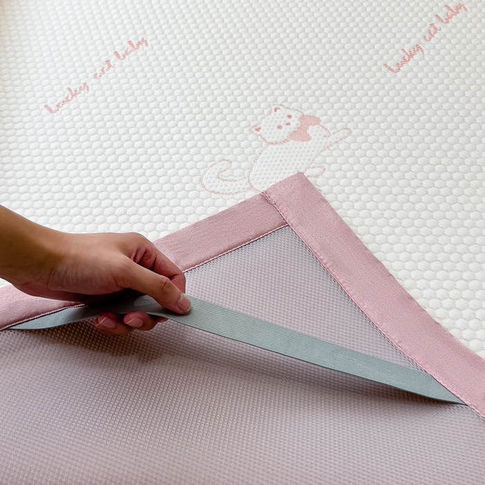 91家纺网 家纺一手货源 找家纺 倾慕家纺 2026新款PE时尚风豆豆凉席卡通系列--床席款 小狗先生床席款