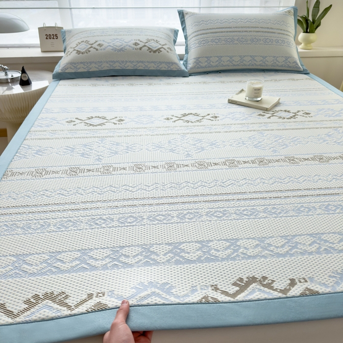 91家纺网 家纺一手货源 找家纺 （总）倾慕家纺 2026新款PE时尚风豆豆凉席花卉系列--床席款