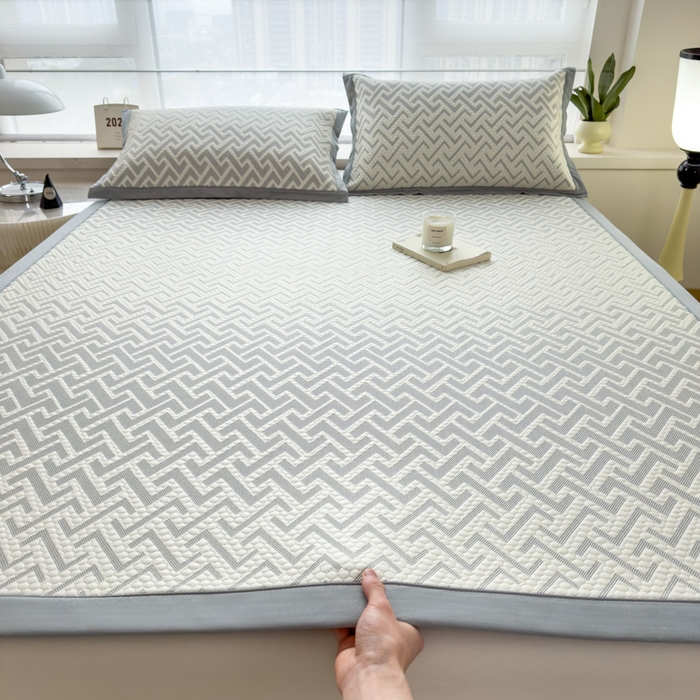 91家纺网 家纺一手货源 找家纺 （总）倾慕家纺 2026新款PE时尚风豆豆凉席花卉系列--床席款