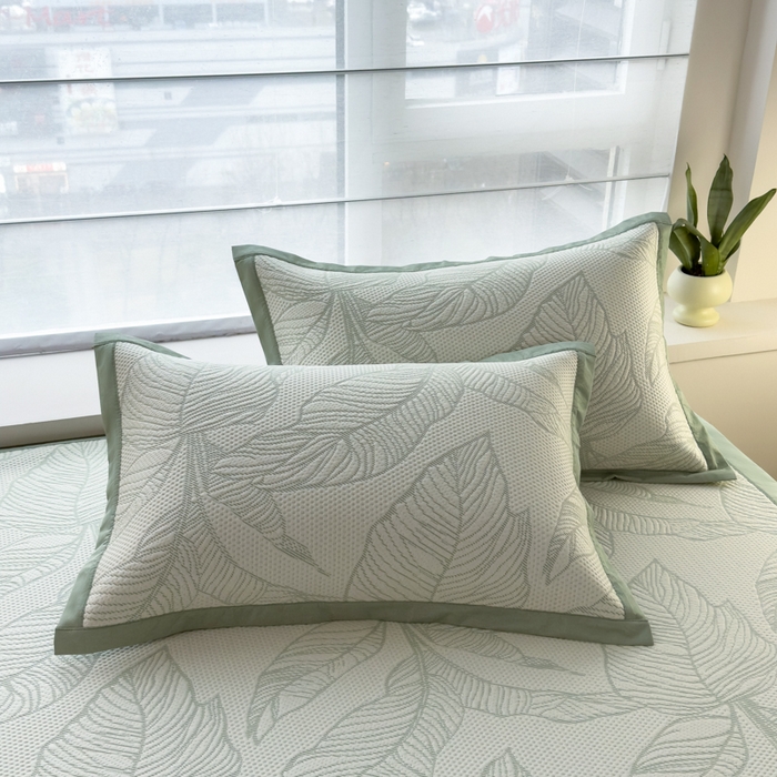 91家纺网 家纺一手货源 找家纺 倾慕家纺 2026新款PE时尚风豆豆凉席花卉系列--床席款 大叶绿床席款