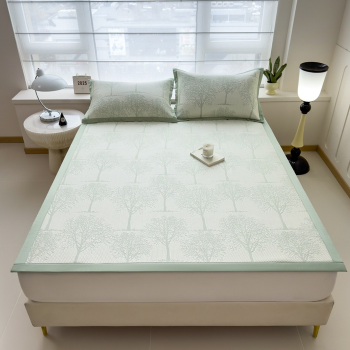 91家纺网 家纺一手货源 找家纺 倾慕家纺 2026新款PE时尚风豆豆凉席花卉系列--床席款 树树相邻床席款