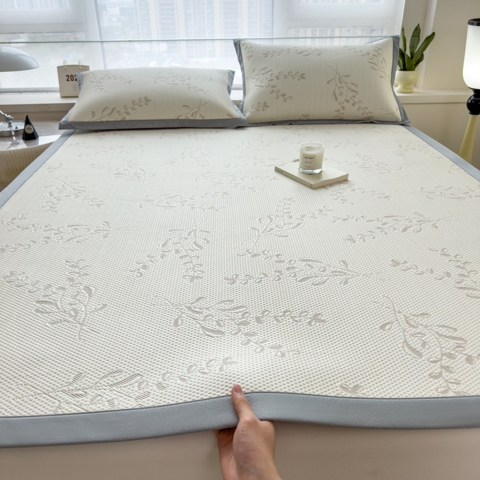 倾慕家纺 2026新款PE时尚风豆豆凉席花卉系列--床席款 夏日清新卡其床席款