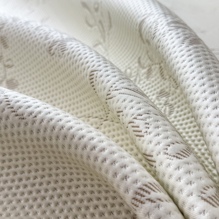 91家纺网 家纺一手货源 找家纺 倾慕家纺 2026新款PE时尚风豆豆凉席花卉系列--床席款 夏日清新卡其床席款