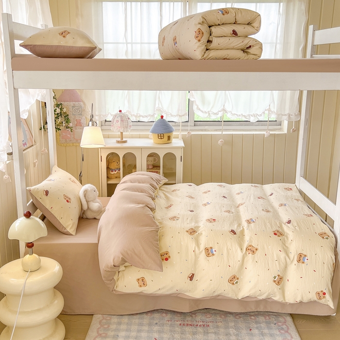 91家纺网 家纺一手货源 找家纺 简冠家纺 2026新款仿棉水洗棉学生三件套宿舍三件套多件套大礼包 咖啡熊