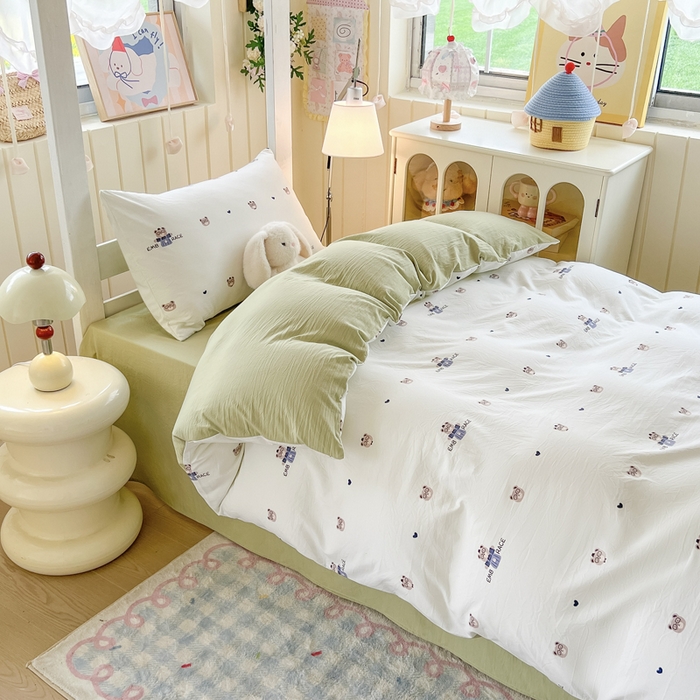 91家纺网 家纺一手货源 找家纺 简冠家纺 2026新款仿棉水洗棉学生三件套宿舍三件套多件套大礼包 乐乐熊 绿