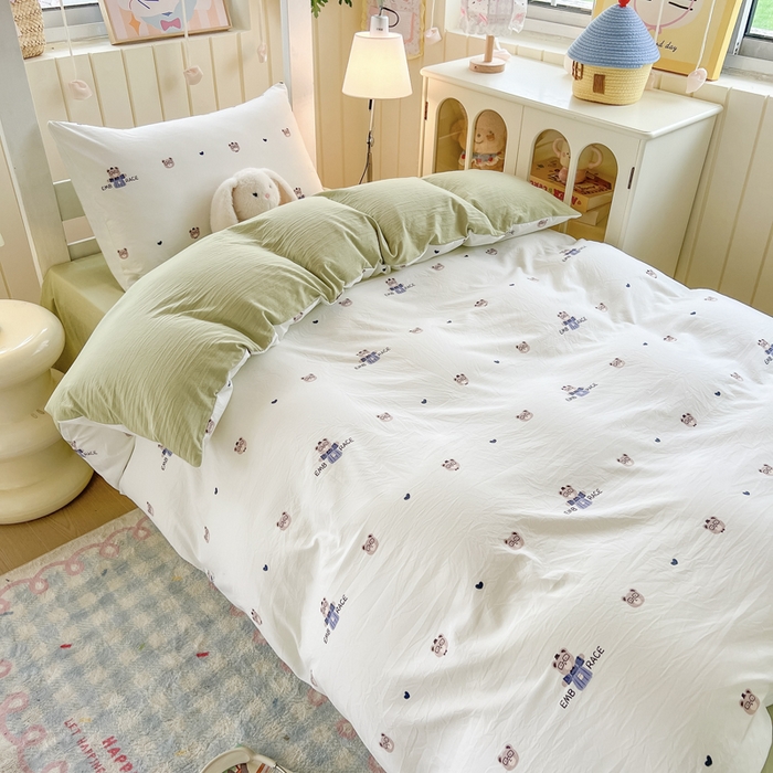 91家纺网 家纺一手货源 找家纺 简冠家纺 2026新款仿棉水洗棉学生三件套宿舍三件套多件套大礼包 乐乐熊 绿