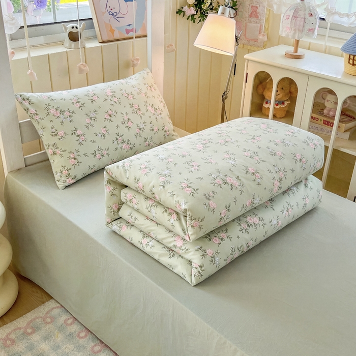 91家纺网 家纺一手货源 找家纺 简冠家纺 2026新款仿棉水洗棉学生三件套宿舍三件套多件套大礼包 绿野仙踪