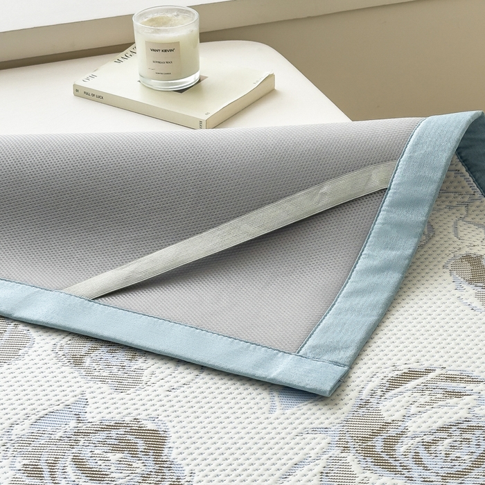 91家纺网 家纺一手货源 找家纺 倾慕家纺 2026新款PE时尚风豆豆凉席花卉系列--床席款 写意玫瑰床席款