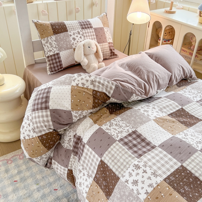 91家纺网 家纺一手货源 找家纺 简冠家纺 2026新款仿棉水洗棉学生三件套宿舍三件套多件套大礼包 墨语云间