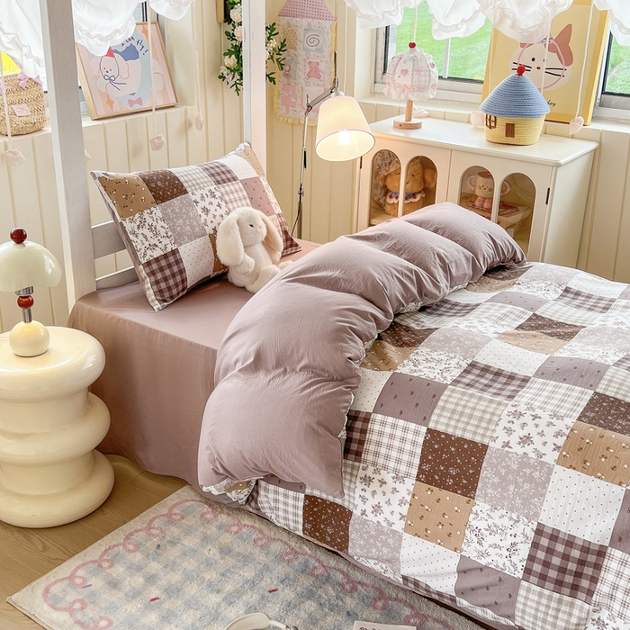 91家纺网 家纺一手货源 找家纺 简冠家纺 2026新款仿棉水洗棉学生三件套宿舍三件套多件套大礼包 墨语云间