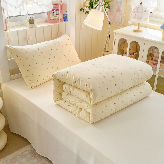 91家纺网 家纺一手货源 找家纺 简冠家纺 2026新款仿棉水洗棉学生三件套宿舍三件套多件套大礼包 五彩甜心