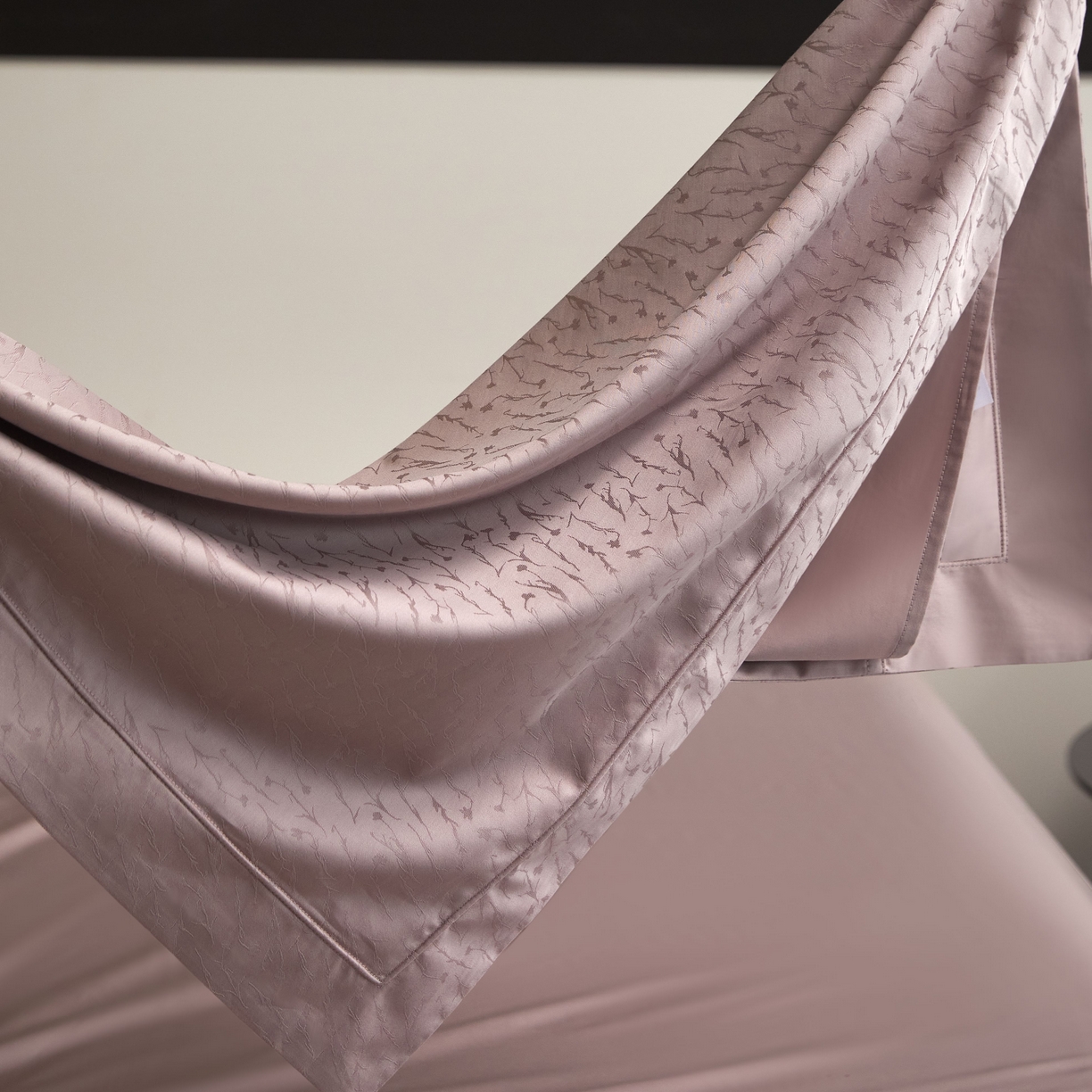 91家纺网 家纺一手货源 找家纺 （总）榻尚家居 2026新款埋绳提花系列全棉纯棉贡缎提花四件套