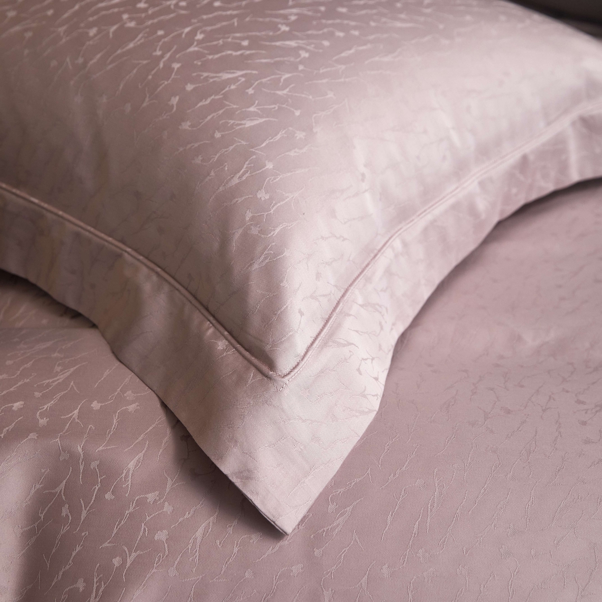 91家纺网 家纺一手货源 找家纺 （总）榻尚家居 2026新款埋绳提花系列全棉纯棉贡缎提花四件套