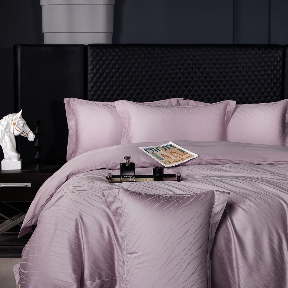 91家纺网 家纺一手货源 找家纺 榻尚家居 2026新款埋绳提花系列全棉纯棉贡缎提花四件套 布拉诺-莫奈紫