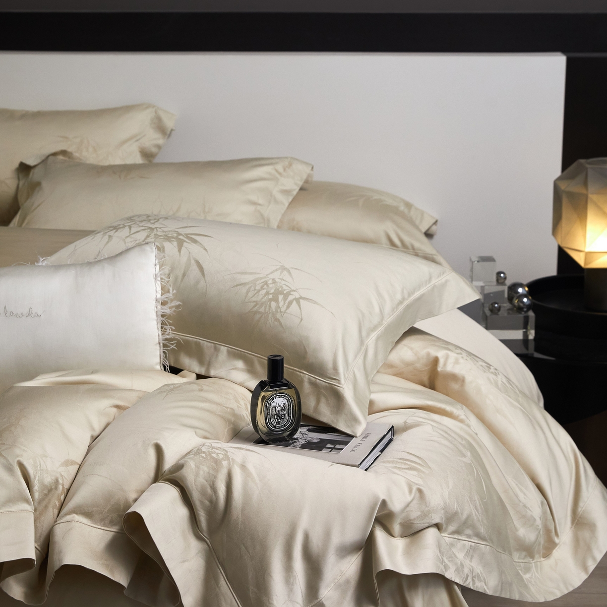 91家纺网 家纺一手货源 找家纺 榻尚家居 2026新款埋绳提花系列全棉纯棉贡缎提花四件套 卡斯诺（清新绿）