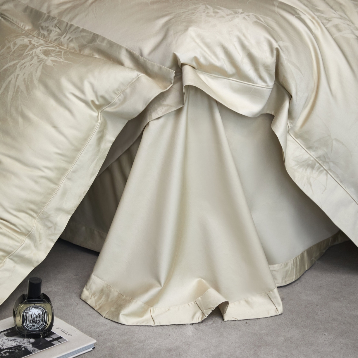 91家纺网 家纺一手货源 找家纺 榻尚家居 2026新款埋绳提花系列全棉纯棉贡缎提花四件套 卡斯诺（清新绿）