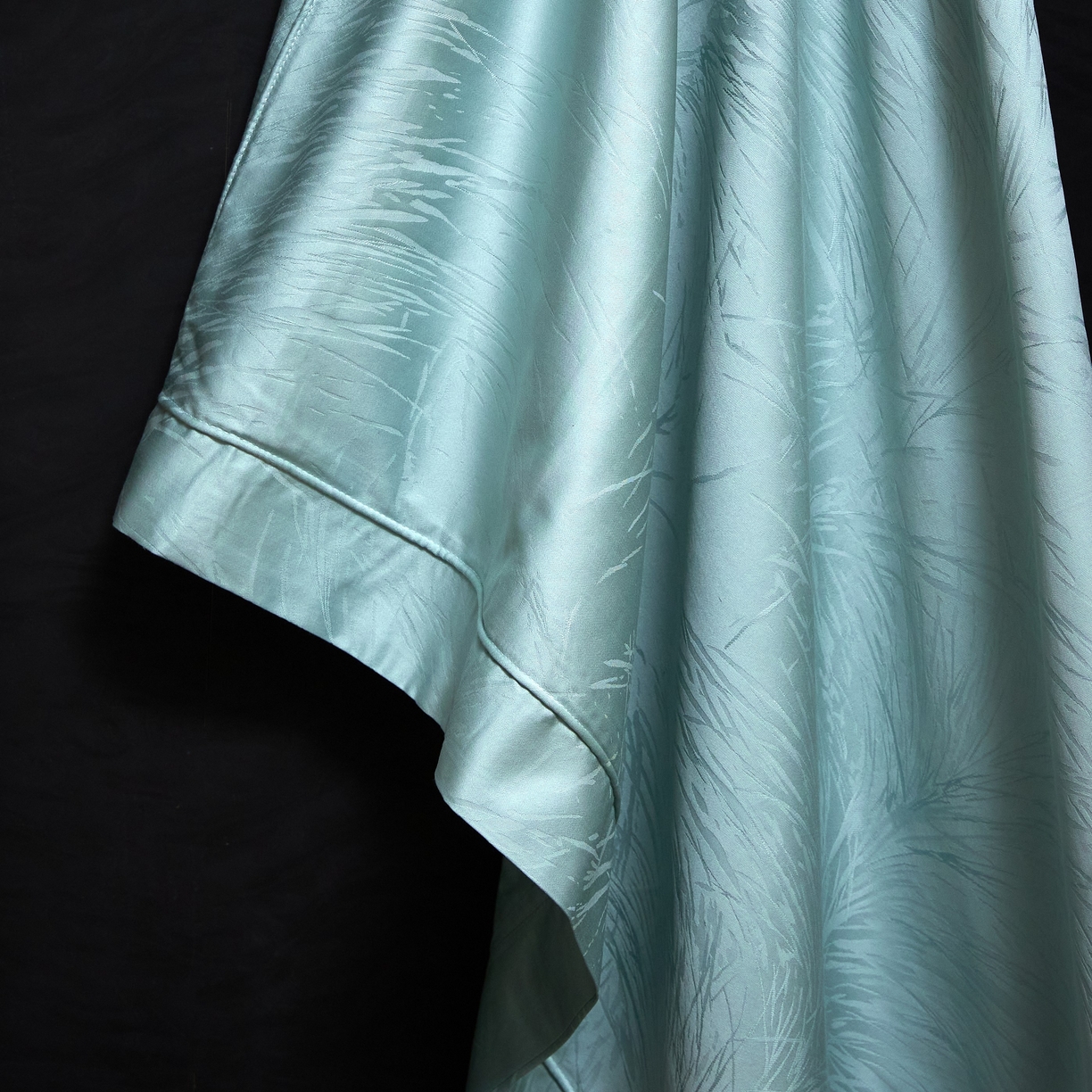 91家纺网 家纺一手货源 找家纺 榻尚家居 2026新款埋绳提花系列全棉纯棉贡缎提花四件套 流金时光（冰川兰）