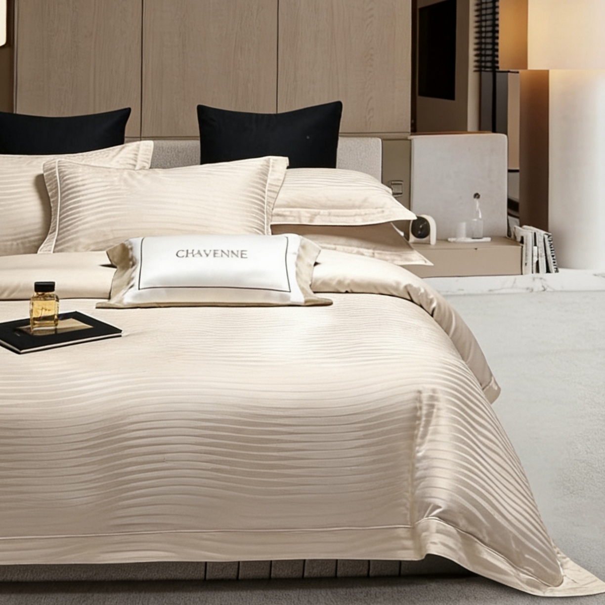 91家纺网 家纺一手货源 找家纺 榻尚家居 2026新款埋绳提花系列全棉纯棉贡缎提花四件套 素锦-浅米灰