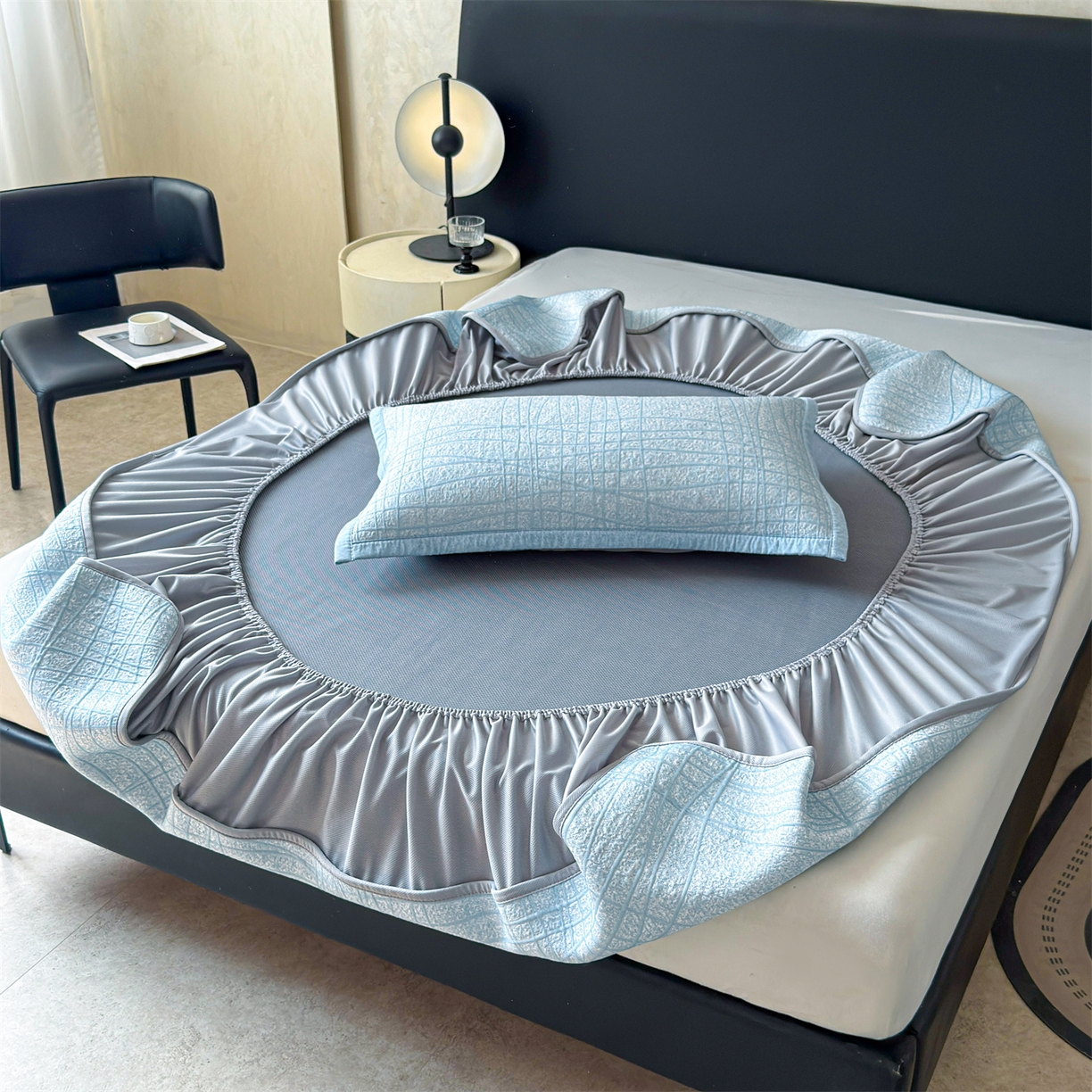 91家纺网 家纺一手货源 找家纺 慕木家纺 2026新款简约复合三明治冰豆豆席子凉席罗马曲线(提供买家秀)-床笠款 罗马曲线-蓝