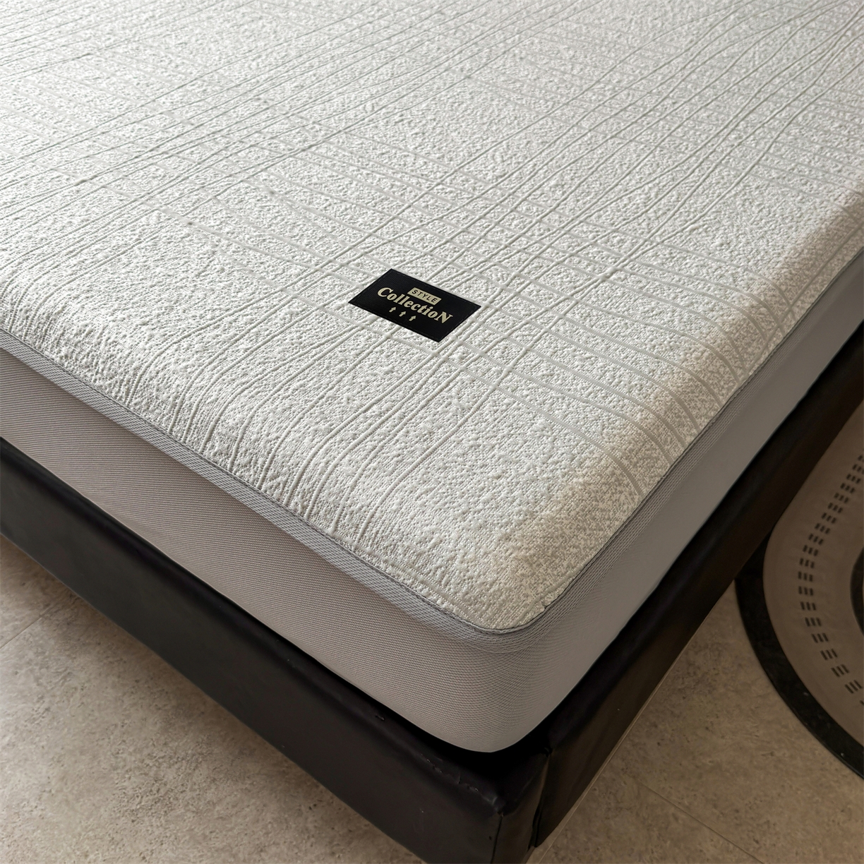 91家纺网 家纺一手货源 找家纺 慕木家纺 2026新款简约复合三明治冰豆豆席子凉席罗马曲线(提供买家秀)-床笠款 罗马曲线-灰