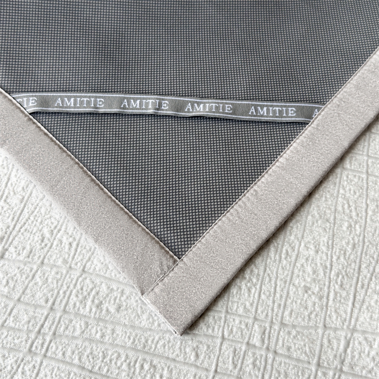 91家纺网 家纺一手货源 找家纺 慕木家纺 2026新款简约复合三明治冰豆豆席子凉席罗马曲线(提供买家秀)-床席款 罗马曲线-灰