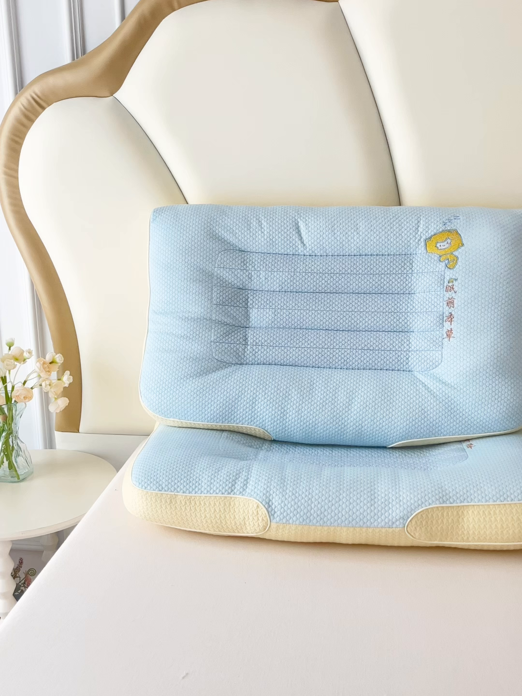 91家纺网 家纺一手货源 找家纺 （总）梦叶草 2026新款新品透气针织棉萌眠本草决明子护颈枕头助睡眠枕芯