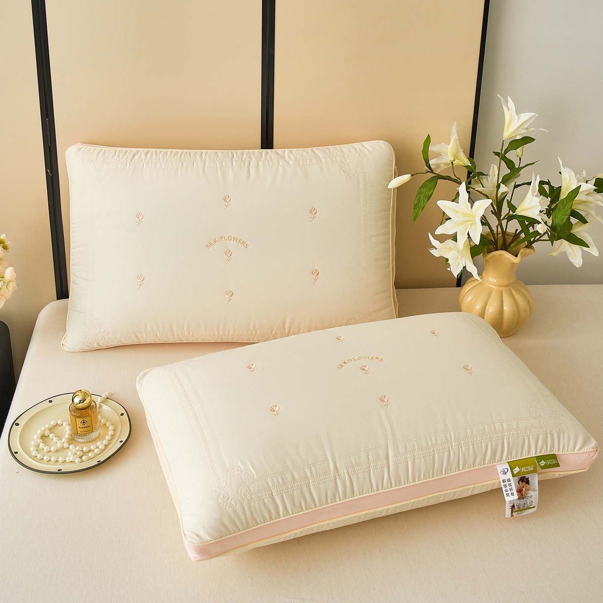 91家纺网 家纺一手货源 找家纺 （总）梦叶草 2026新款七朵玫瑰亲肤护颈枕芯助睡眠枕头