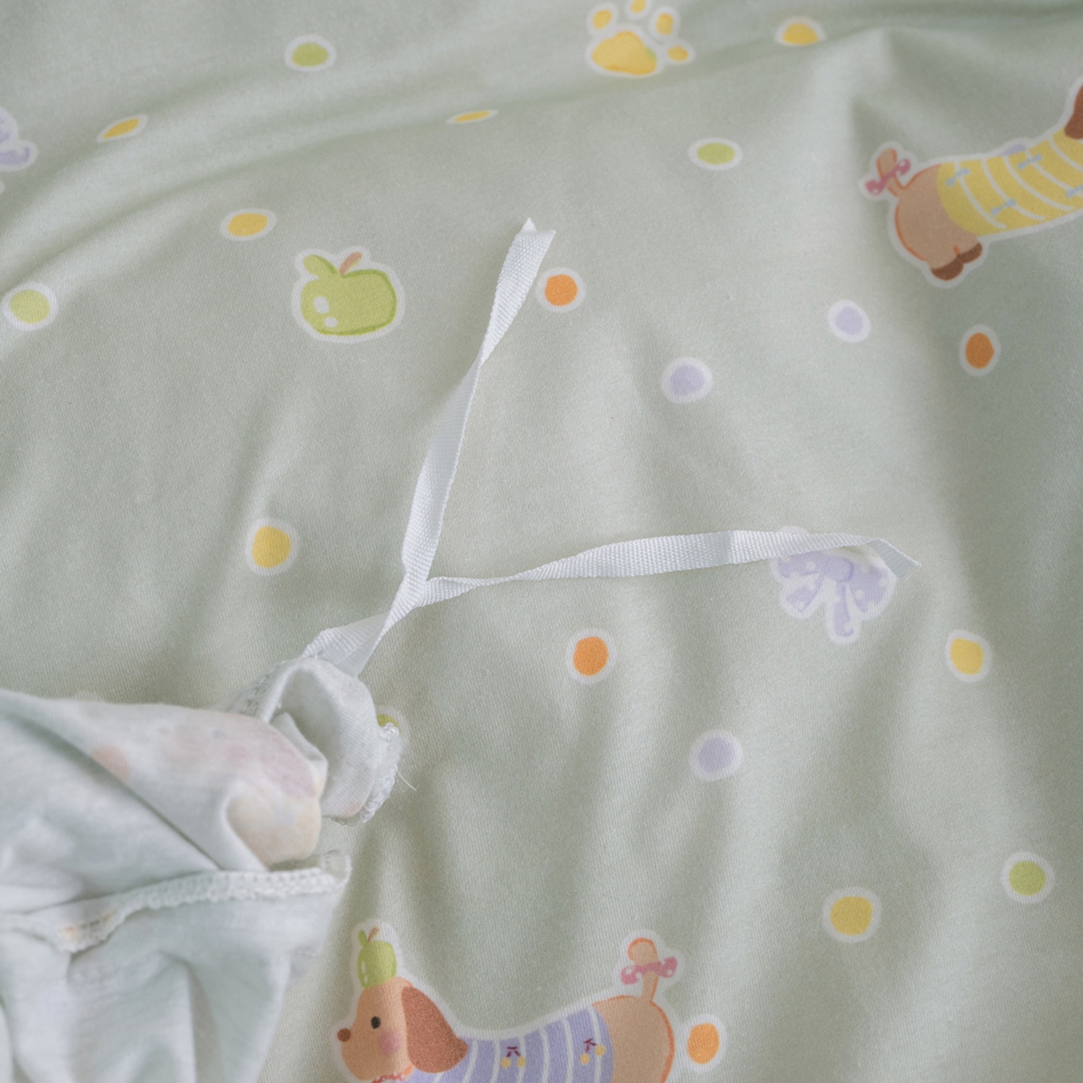 91家纺网 家纺一手货源 找家纺 梦可莱家居 2026新款全棉纯棉针织棉印花可爱卡通系列四件套 波点狗