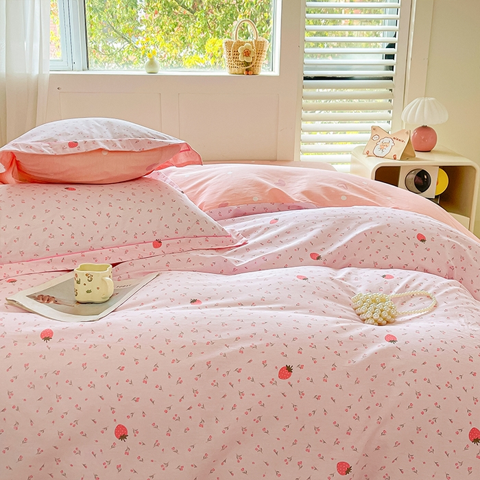 91家纺网 家纺一手货源 找家纺 帛美家纺 2026新款全棉纯棉印花四件套 草莓园