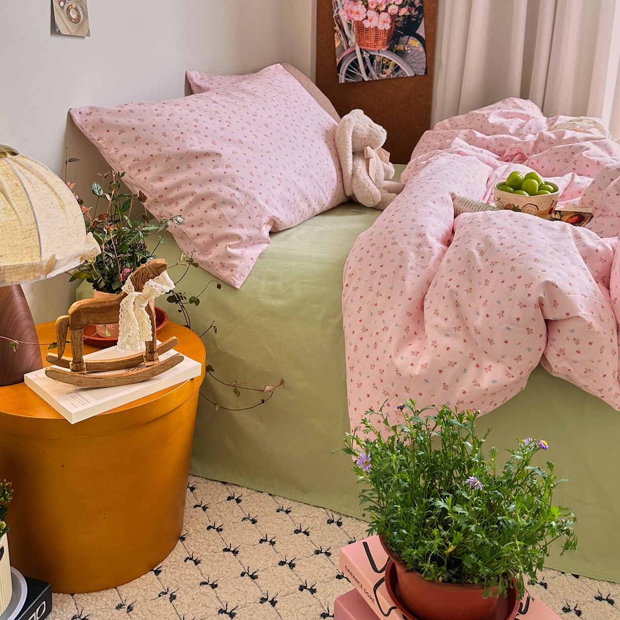 91家纺网 家纺一手货源 找家纺 艾咪-Amy ntmy 2026新款博主风清新田园小碎花全棉纯棉四件套-甜樱 清新甜樱-粉