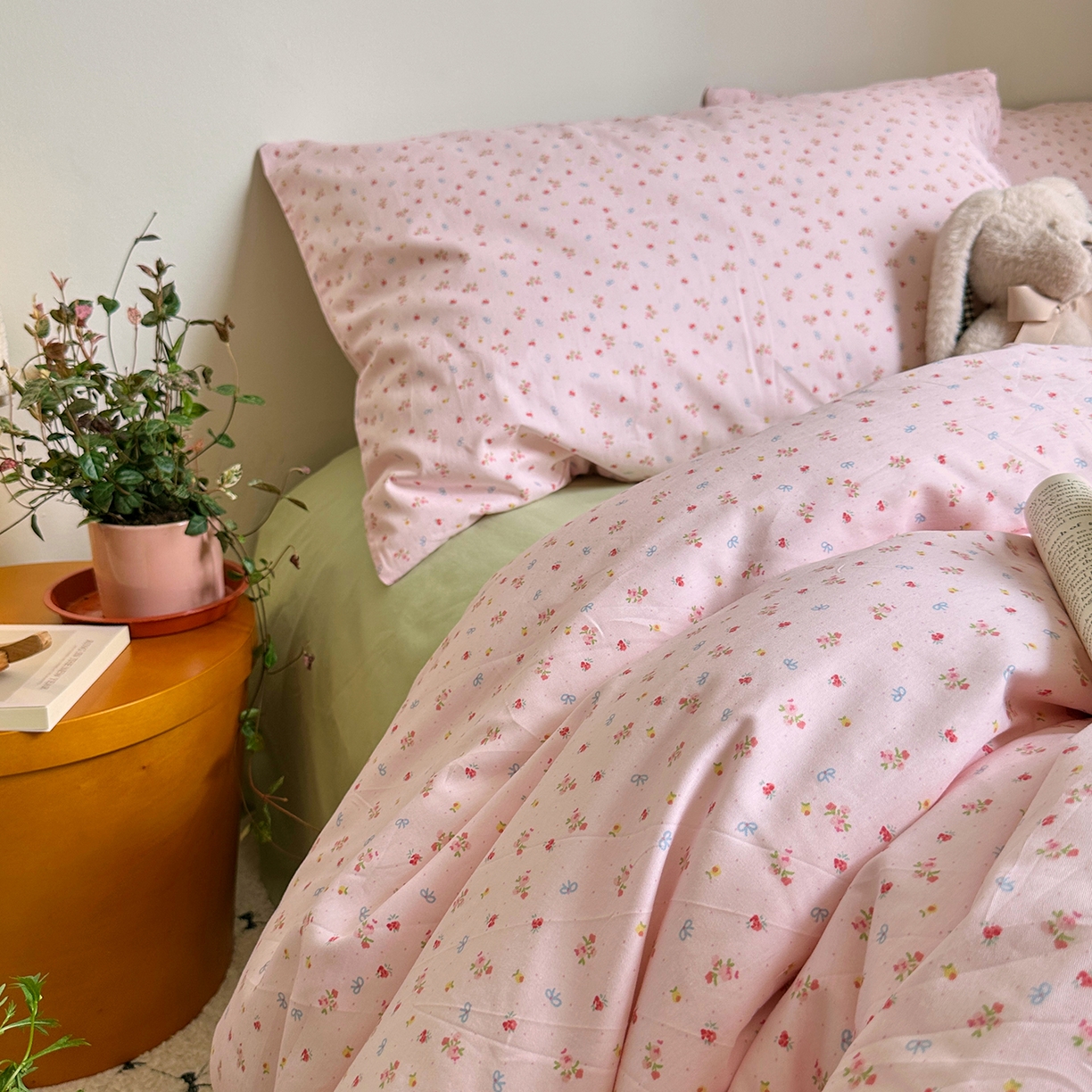 91家纺网 家纺一手货源 找家纺 艾咪-Amy ntmy 2026新款博主风清新田园小碎花全棉纯棉四件套-甜樱 清新甜樱-粉