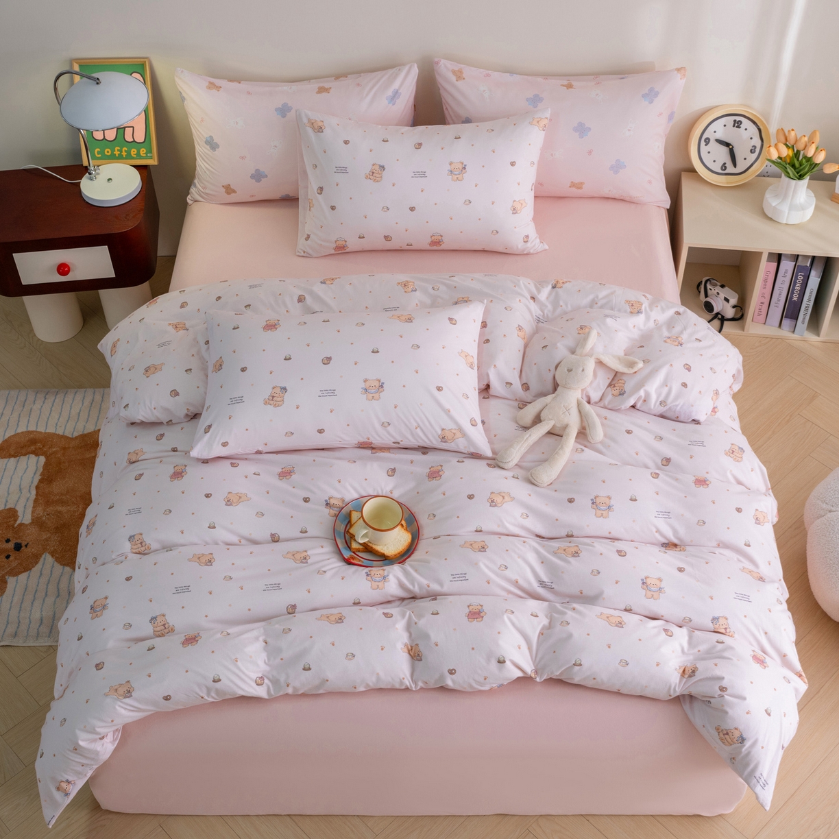 91家纺网 家纺一手货源 找家纺 梦可莱家居 2026新款全棉纯棉针织棉印花可爱卡通系列四件套 蛋糕熊