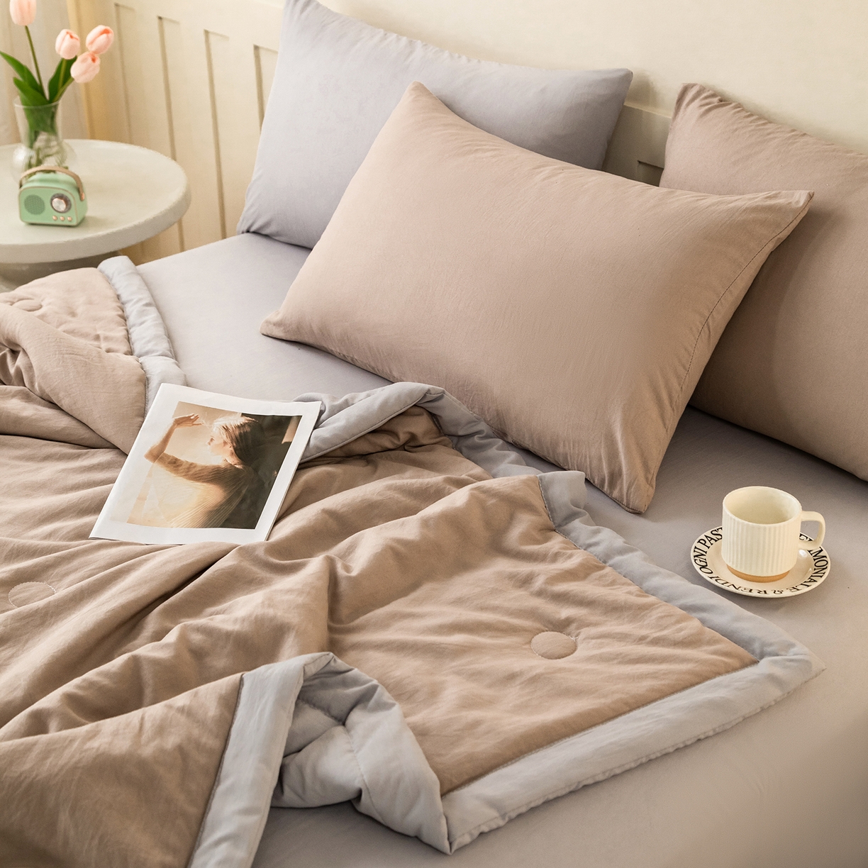 91家纺网 家纺一手货源 找家纺 几禾 2026春夏新款纯色水洗棉双拼夏被新疆棉花被夏凉被空调被被子被芯 双拼-卡其灰