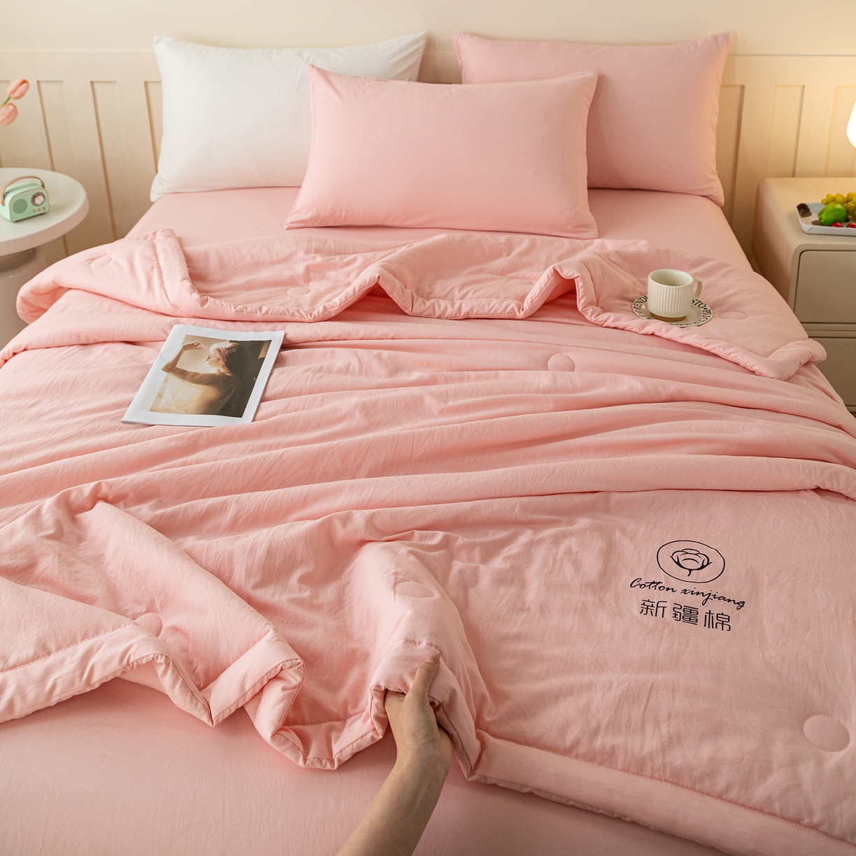 91家纺网 家纺一手货源 找家纺 几禾 2026春夏新款纯色水洗棉双拼夏被新疆棉花被夏凉被空调被被子被芯 纯色-粉色