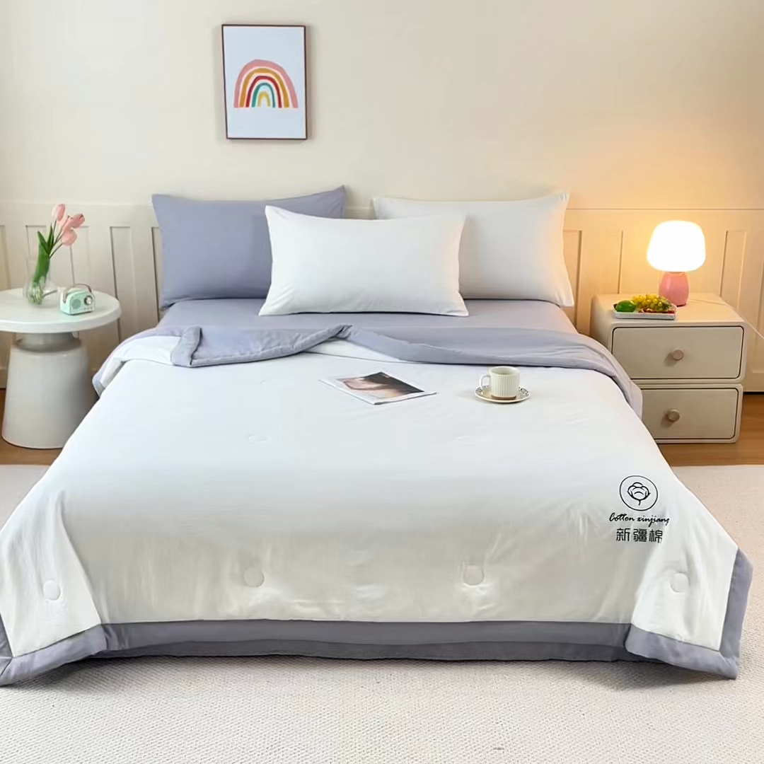 91家纺网 家纺一手货源 找家纺 几禾 2026春夏新款纯色水洗棉双拼夏被新疆棉花被夏凉被空调被被子被芯 双拼-白灰