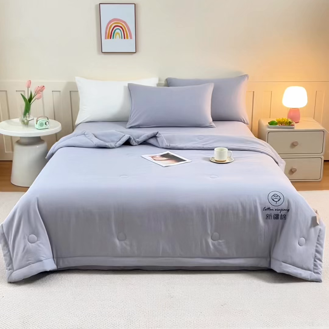 91家纺网 家纺一手货源 找家纺 几禾 2026春夏新款纯色水洗棉双拼夏被新疆棉花被夏凉被空调被被子被芯 纯色-浅灰