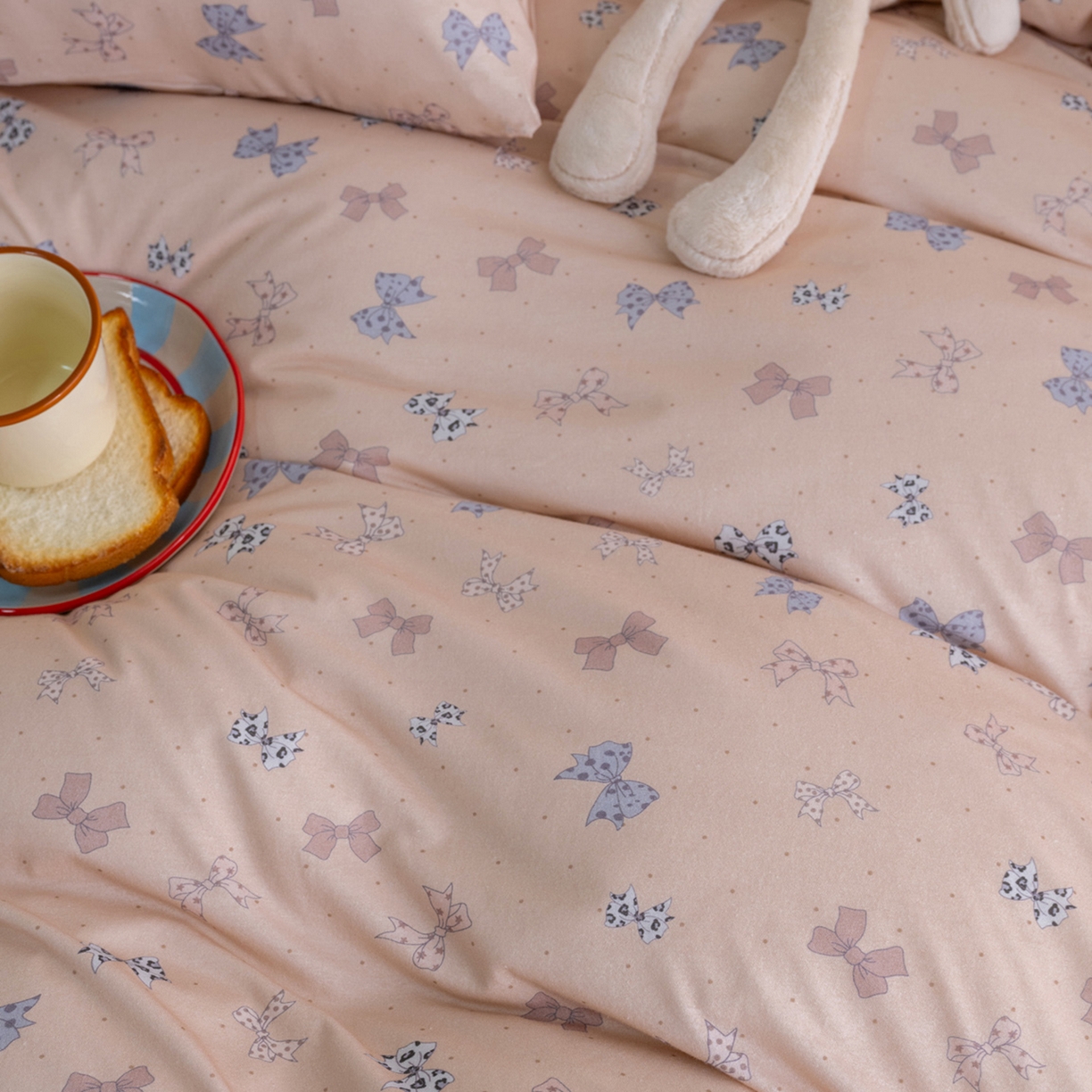 91家纺网 家纺一手货源 找家纺 梦可莱家居 2026新款全棉纯棉针织棉印花可爱卡通系列四件套 蝴蝶卡