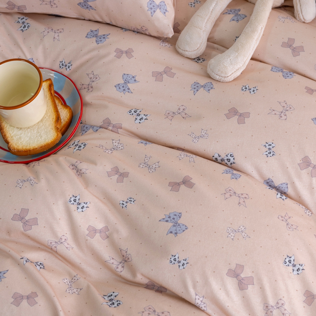 91家纺网 家纺一手货源 找家纺 梦可莱家居 2026新款全棉纯棉针织棉印花可爱卡通系列四件套 蝴蝶卡