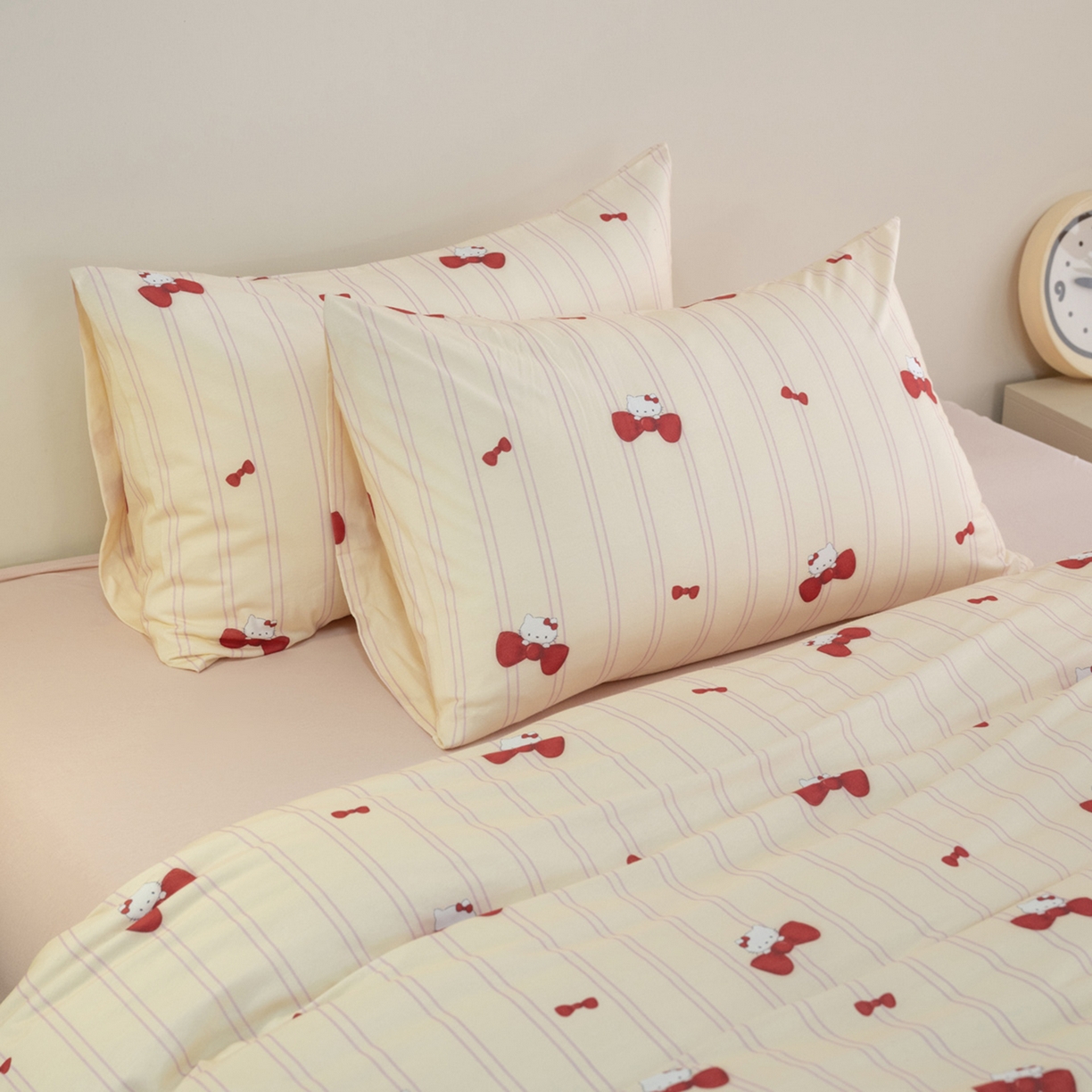 91家纺网 家纺一手货源 找家纺 梦可莱家居 2026新款全棉纯棉针织棉印花可爱卡通系列四件套 蝴蝶猫咪