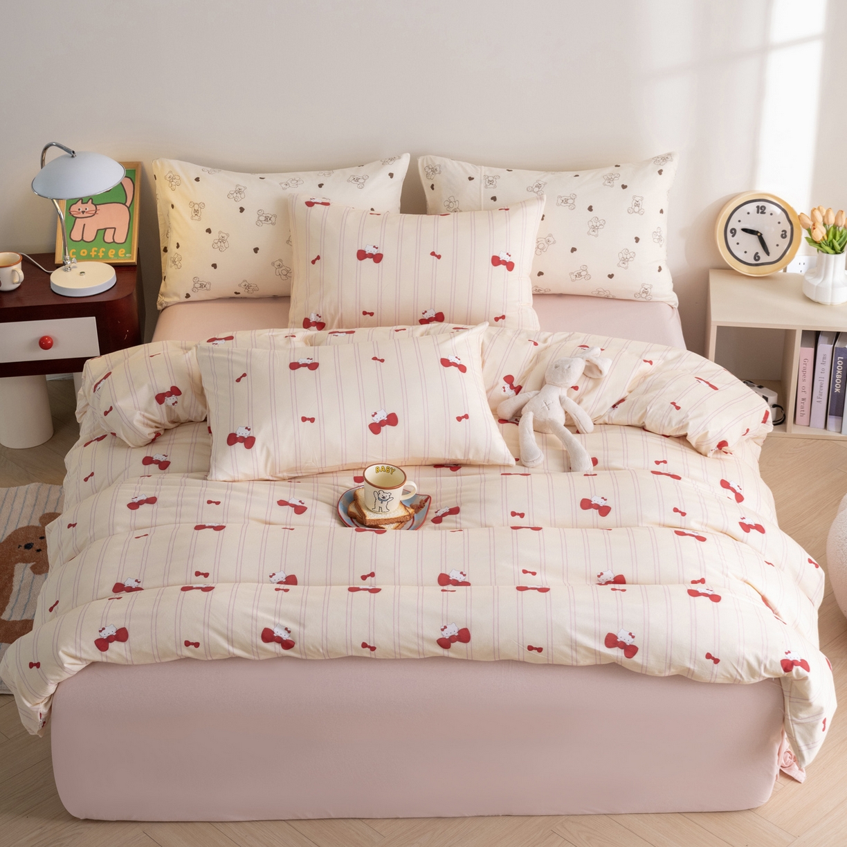 91家纺网 家纺一手货源 找家纺 梦可莱家居 2026新款全棉纯棉针织棉印花可爱卡通系列四件套 蝴蝶猫咪