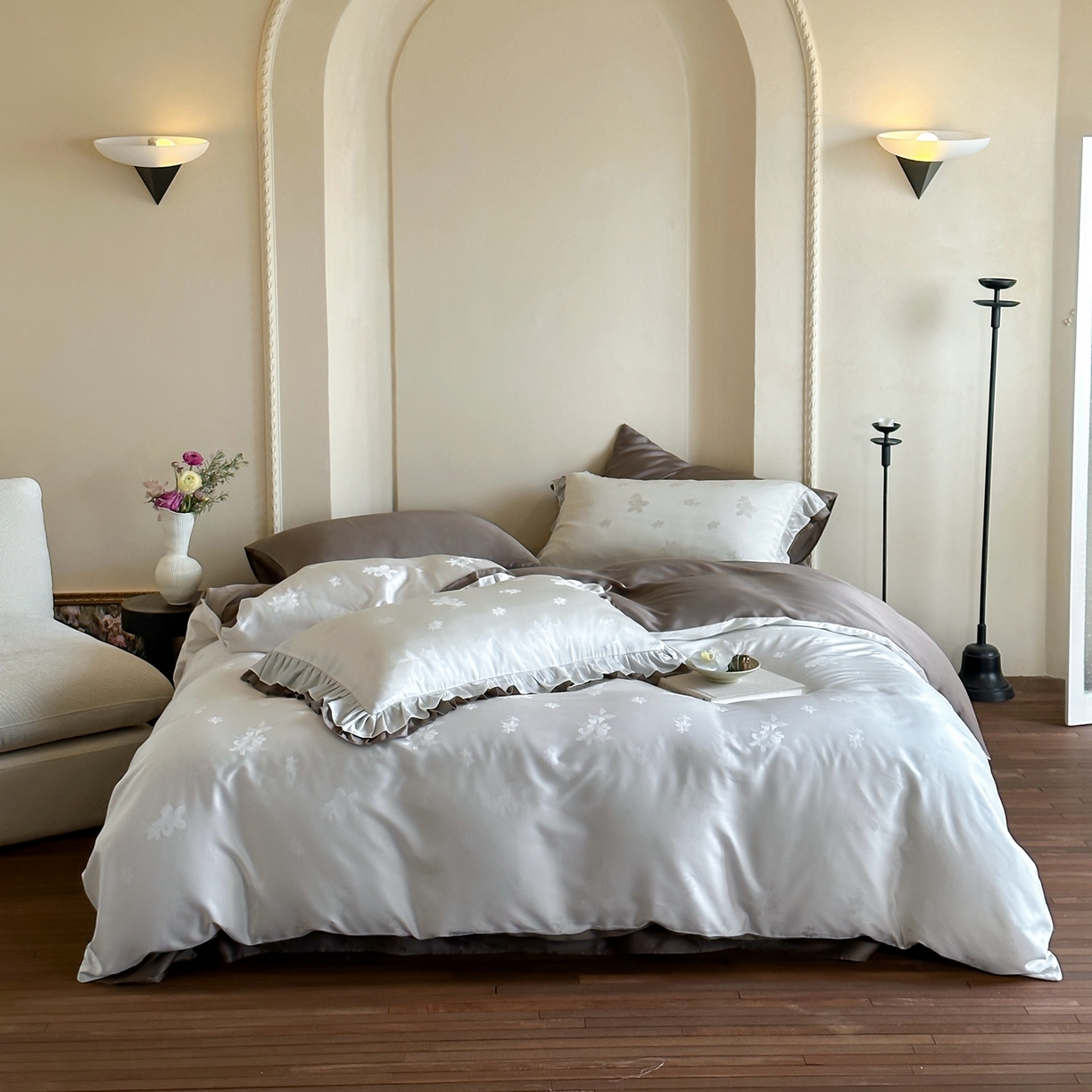 91家纺网 家纺一手货源 找家纺 玉宇阁家居 2026新款60S进口兰精天丝提花四件套-莫莫咖momocha 莫莫咖momocha-榛子酱巧